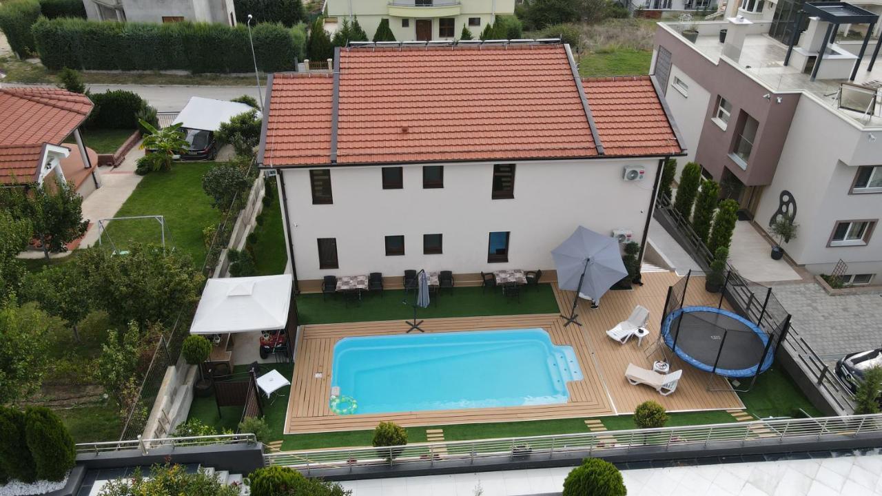 Villa Lucija By Romantique เวเลส ภายนอก รูปภาพ