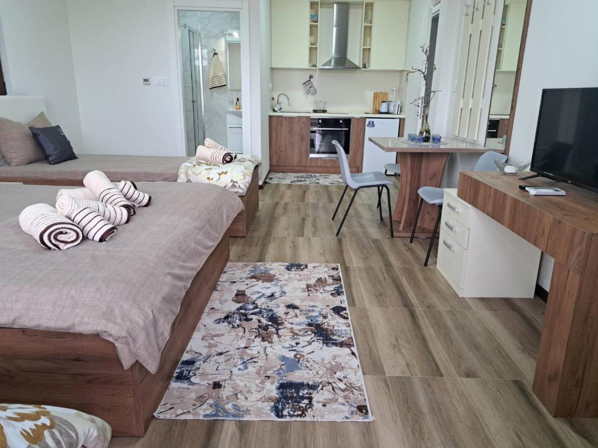 Villa Lucija By Romantique เวเลส ภายนอก รูปภาพ
