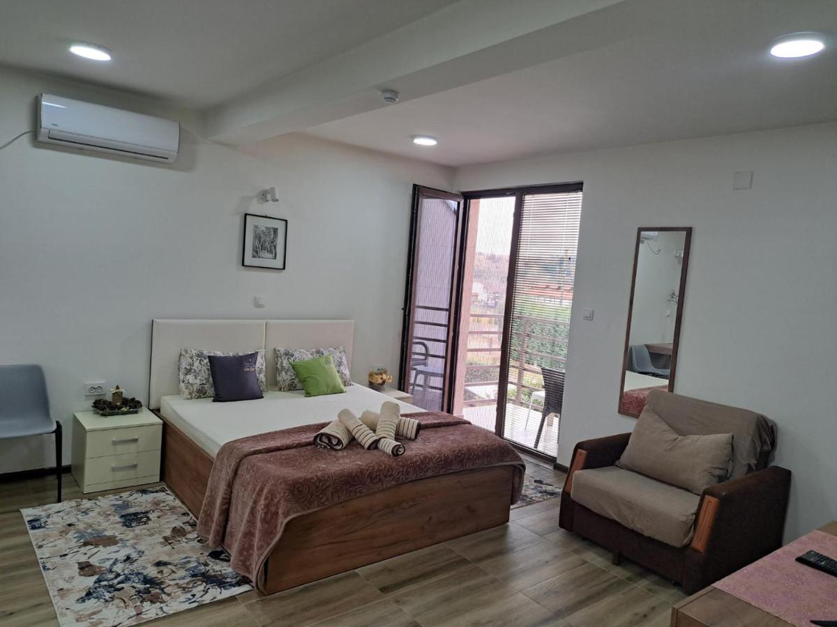 Villa Lucija By Romantique เวเลส ภายนอก รูปภาพ